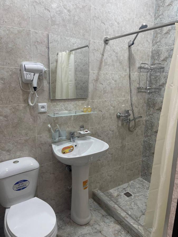 Art Inn Hotel Tashkent Esterno foto