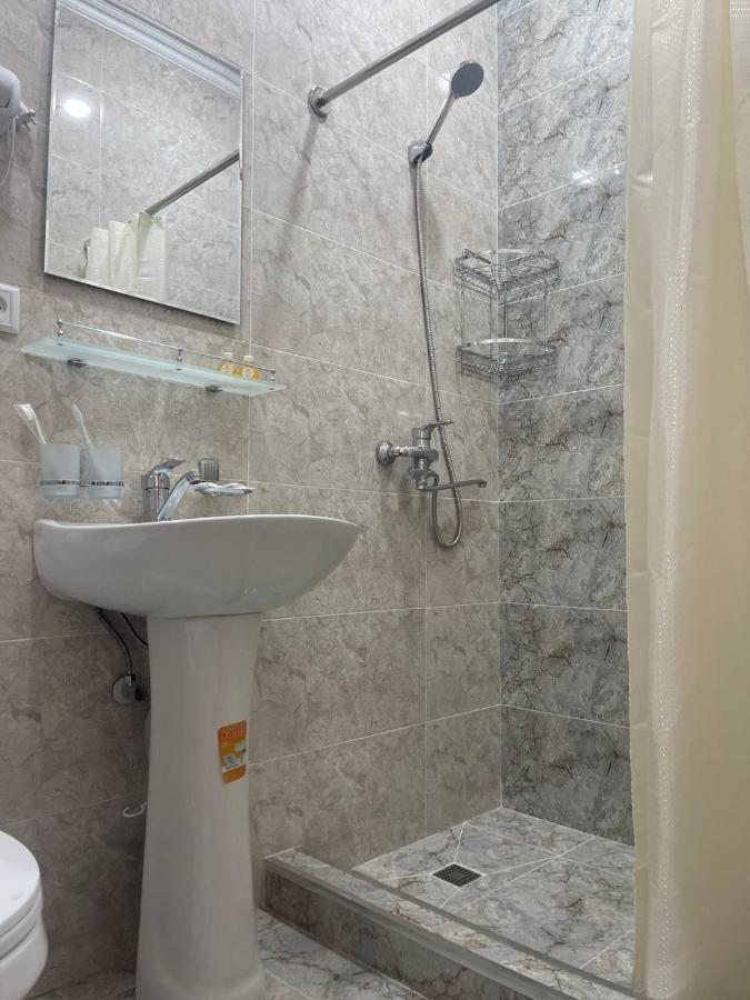 Art Inn Hotel Tashkent Esterno foto