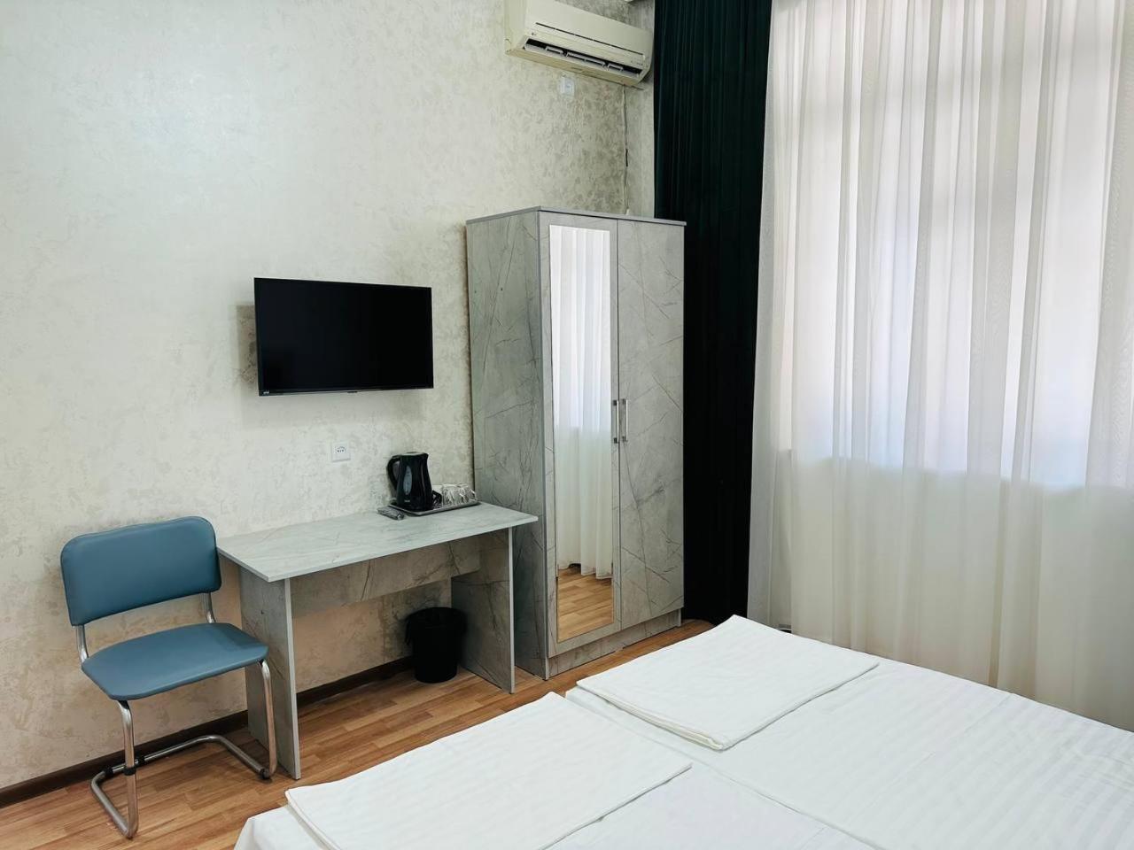 Art Inn Hotel Tashkent Esterno foto
