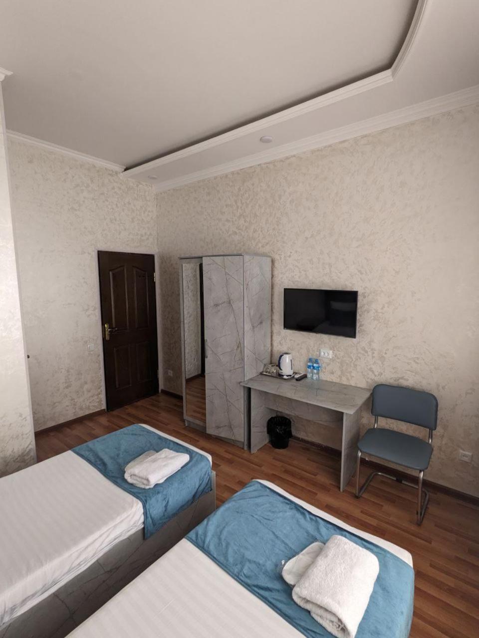 Art Inn Hotel Tashkent Esterno foto