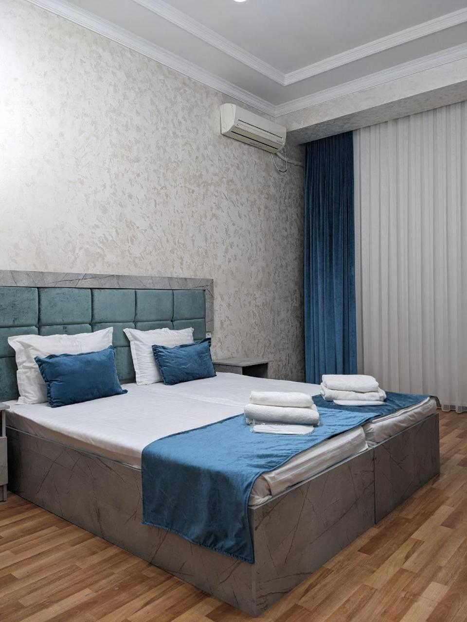 Art Inn Hotel Tashkent Esterno foto