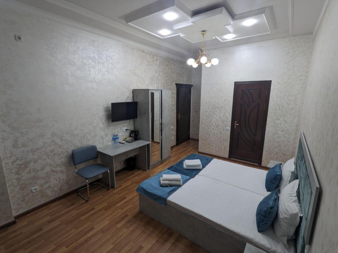 Art Inn Hotel Tashkent Esterno foto