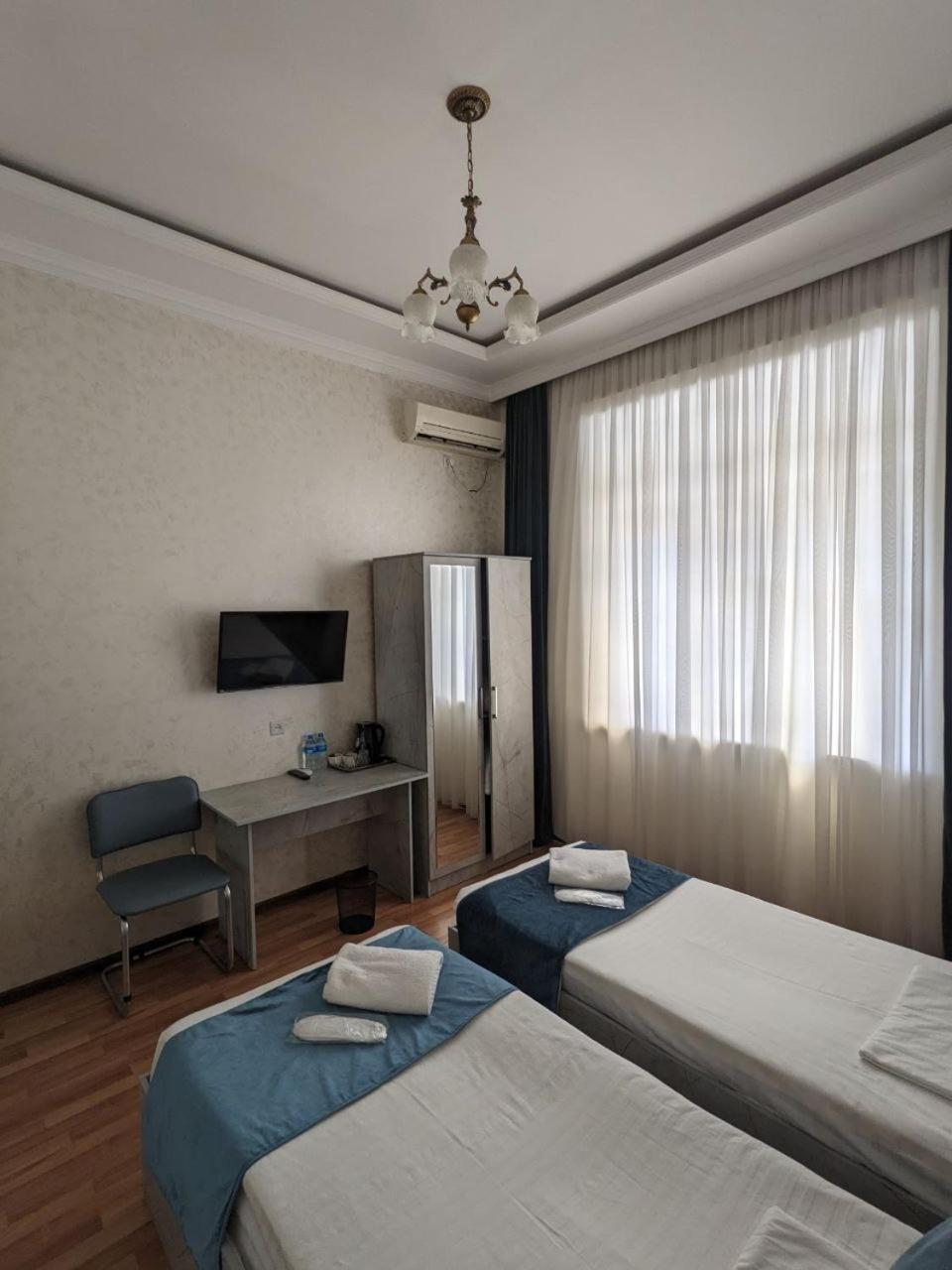 Art Inn Hotel Tashkent Esterno foto