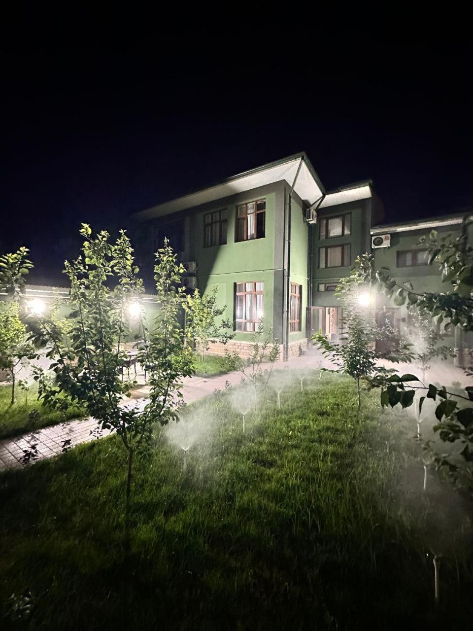 Art Inn Hotel Tashkent Esterno foto