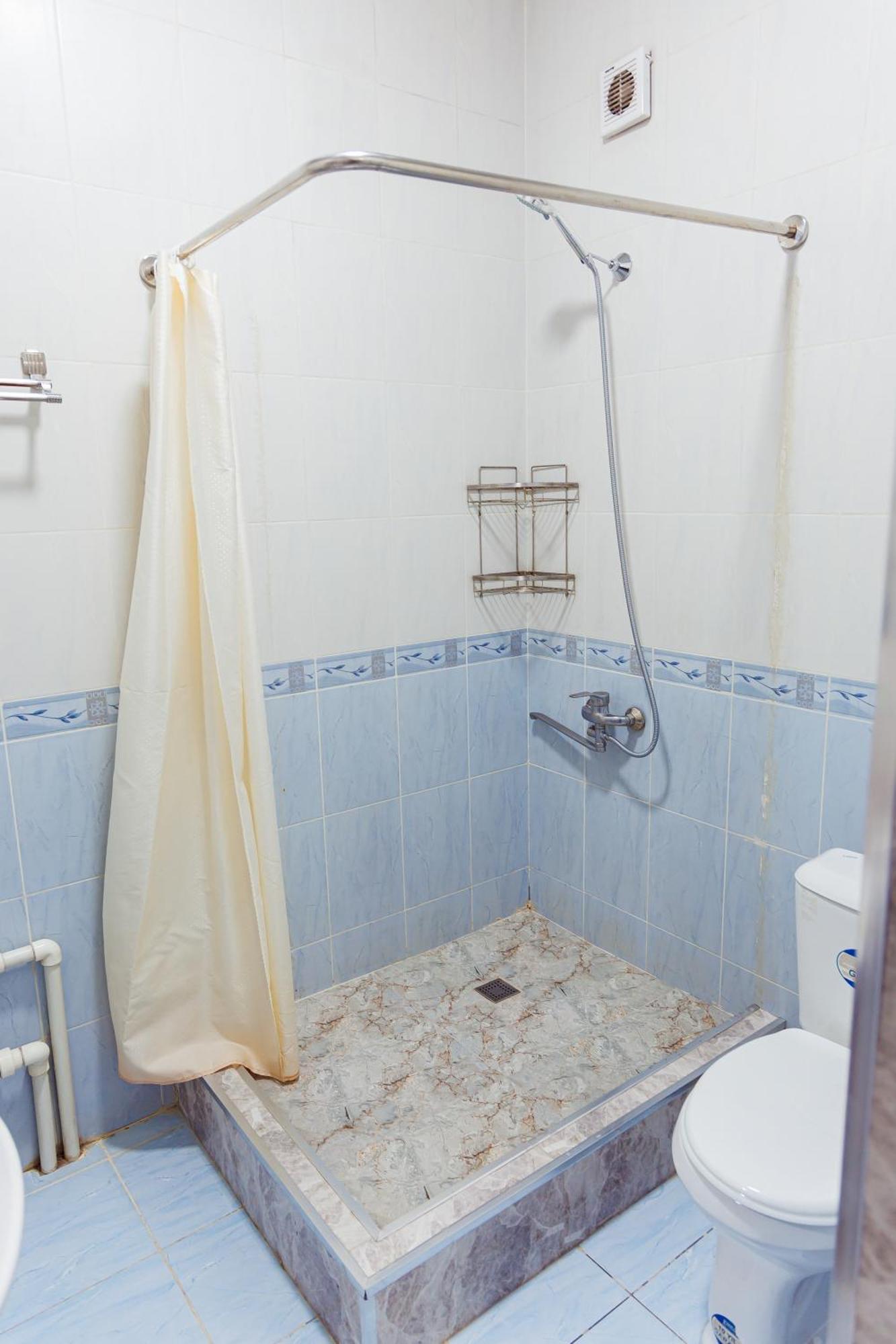 Art Inn Hotel Tashkent Esterno foto